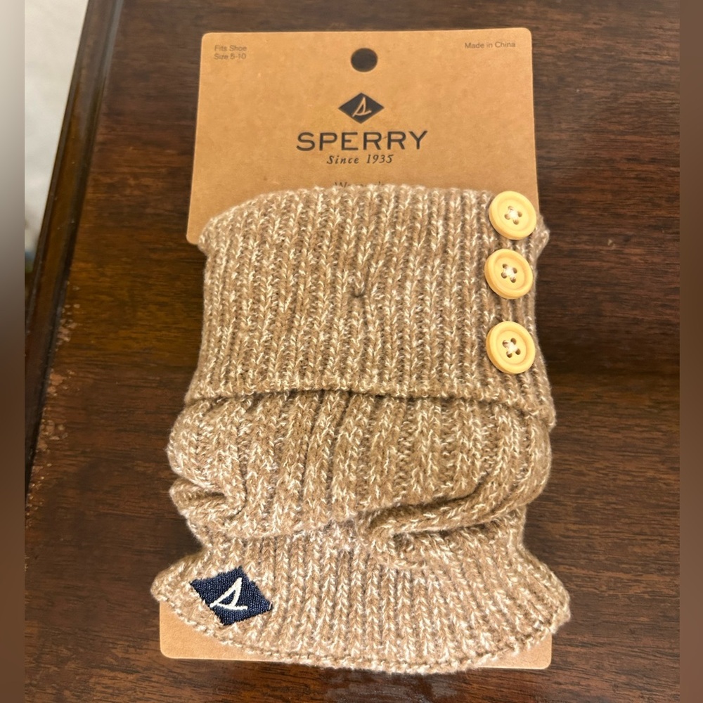 Sperry Tan & White Boot Toppers 1 Pair w/3 Buttons Fits Shoe Sizes 5-10 NWT